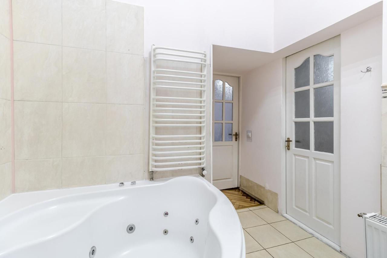 Striltsiv Apartment Lviv Luaran gambar